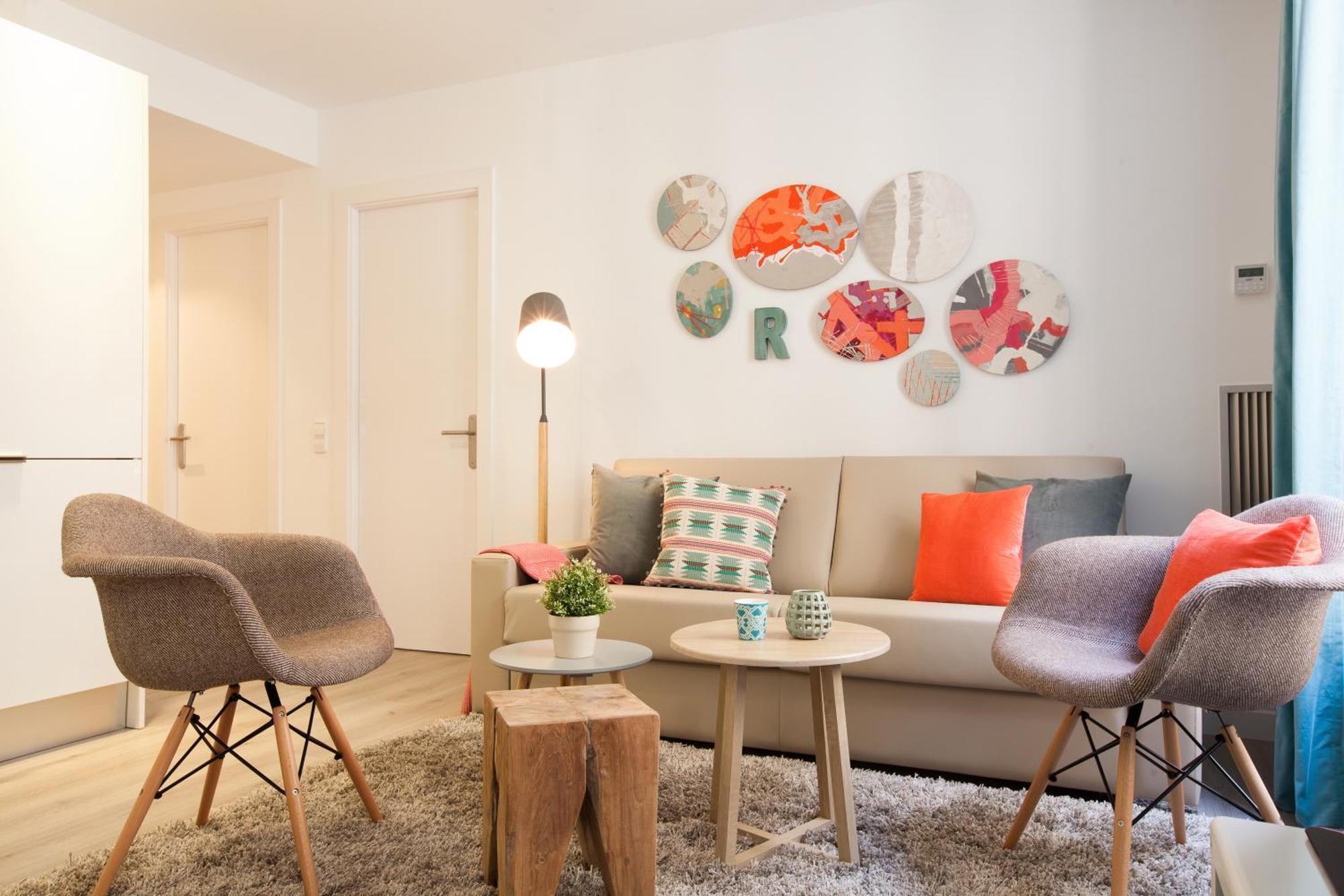Click&Flat Seneca Suites Барселона Экстерьер фото