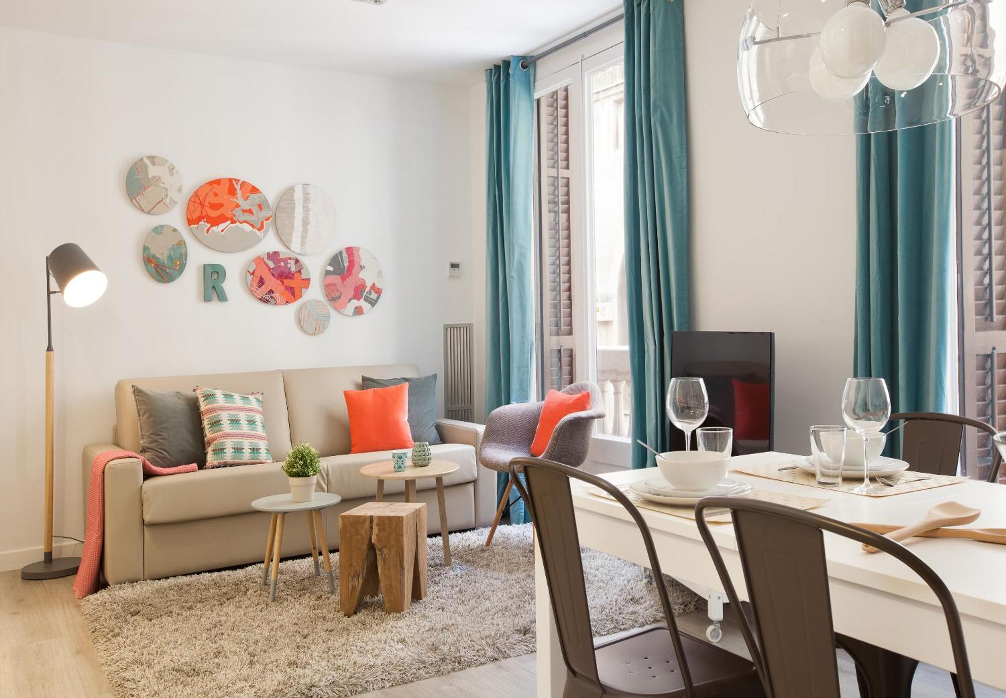 Click&Flat Seneca Suites Барселона Экстерьер фото