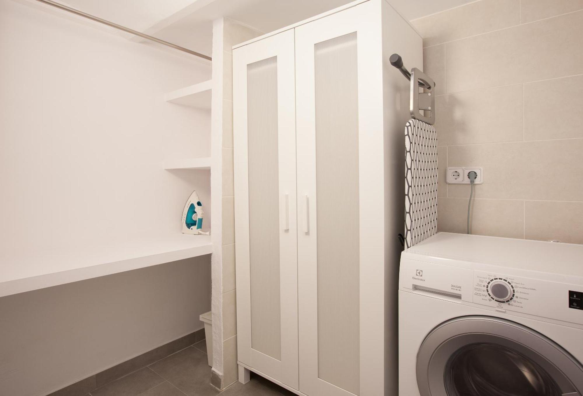 Click&Flat Seneca Suites Барселона Экстерьер фото